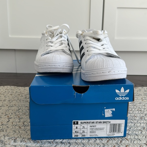 Adidas - Picture 3 of 3